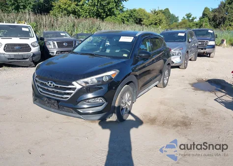2017 Hyundai Tucson Limited/Sport And Eco/Se z USA, uszkodzony, nr VIN KM8J3CA48HU544681